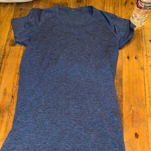 lululemon athletica Blue Short Sleeve Tee